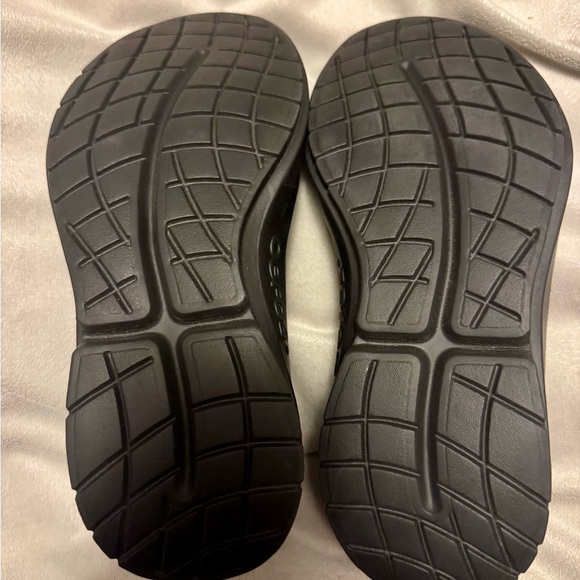 OOFOS OMG EZEE RECOVERY SLIP ONS SIZE 8.5 NWOT - Picture 6 of 6